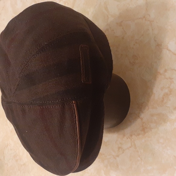 BURBERRY CAP AUTHENTIC - Picture 5 of 9
